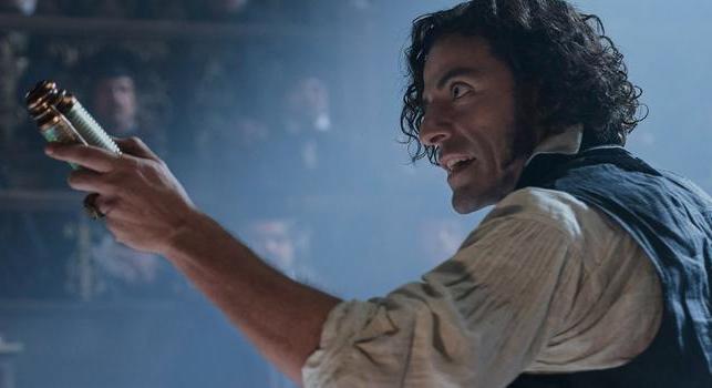Így néz ki Dr. Frankenstein szörnyre a Netflix új filmjében