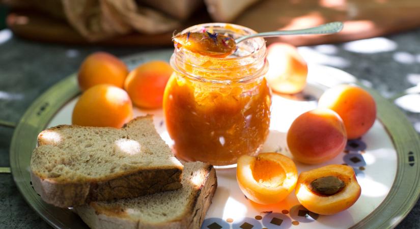 A legjobb sárgabaracklekvár recept – addig becsüljük meg, amíg megterem itthon!
