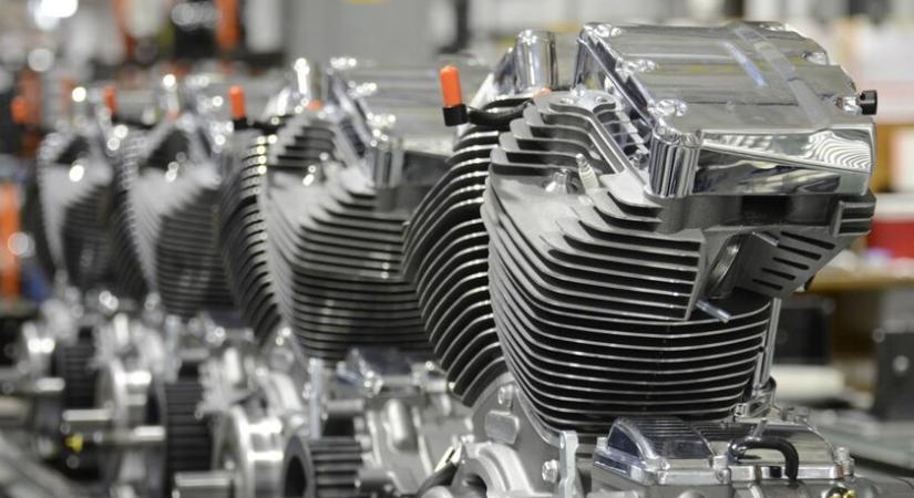 Jön az egyhengeres Harley-Davidson Sprint! - Fontos modellel bővít az amerikai márka