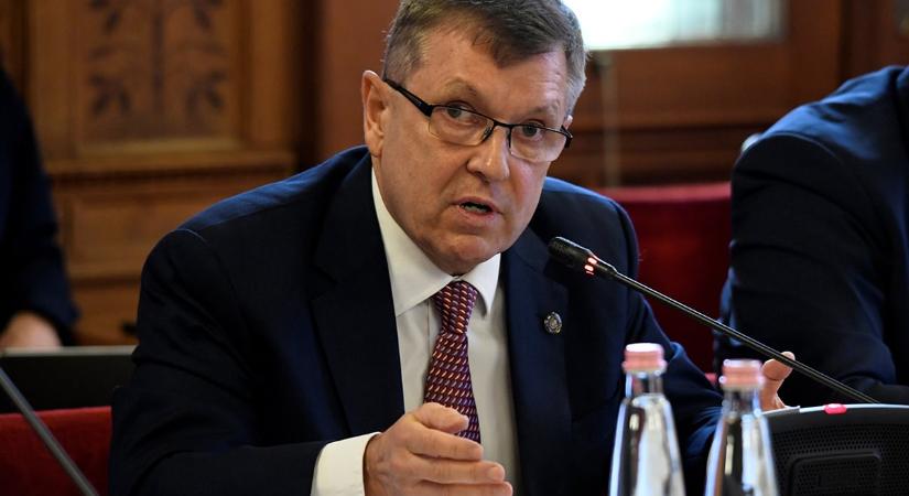 „Hatalmas mellébeszélés”: Matolcsy az aranytartalékról értekezett, a Bankszövetség volt elnöke reagált