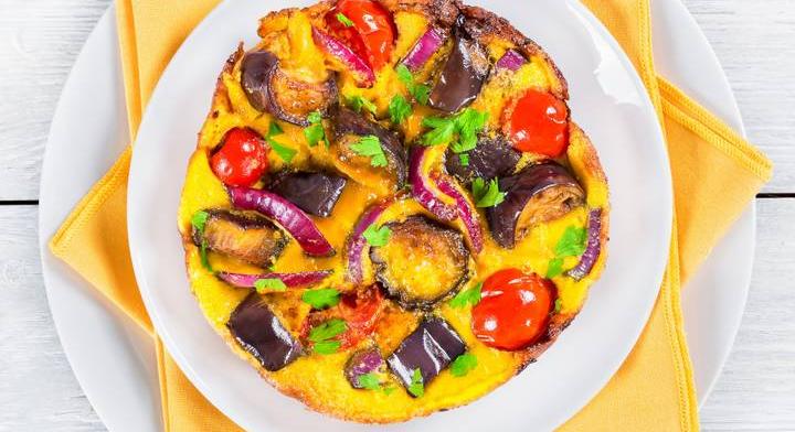 Sült padlizsános frittata: isteni, maradékmentő reggeli