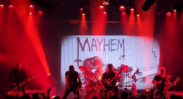 Stúdiózik a Mayhem