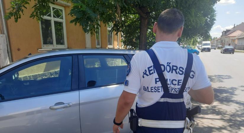 Ütközés a kereszteződésben – Két autó ment egymásnak Nyíregyházán