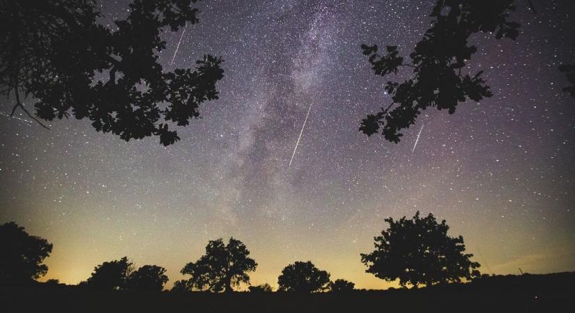 Most érdemes az éjszakai égboltra szegezni a tekintetet – jönnek a Perseidák