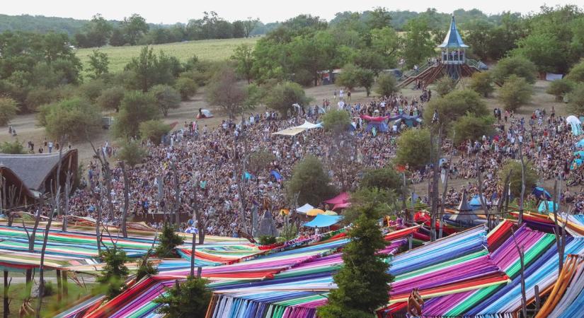 Minden egy napfogyatkozással kezdődött, így indult az OZORA Fesztivál – videóval