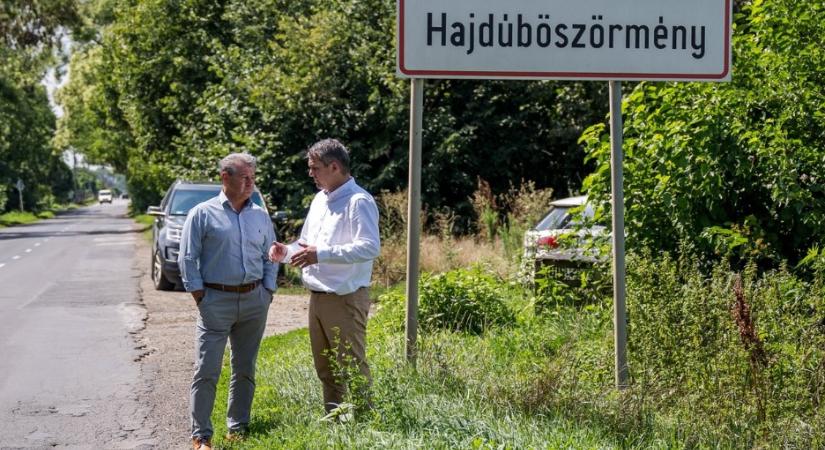 Tasó László megszemlélte Hajdú-Bihar megye egyik legótvarabb útját