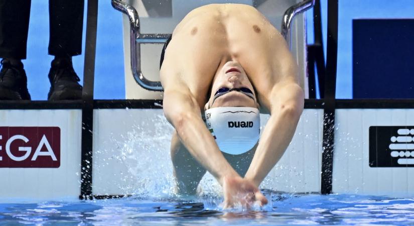 Országos csúccsal jutott döntőbe 50 méter háton Kós Hubert