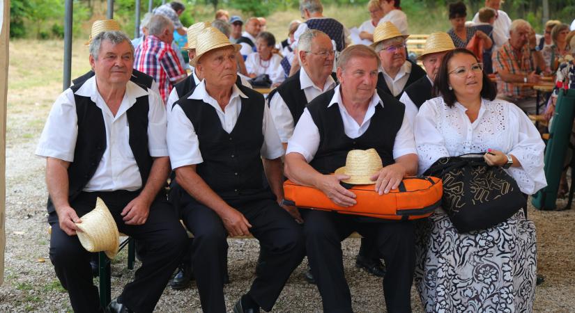 Hagyd otthon az unokád! (2025)