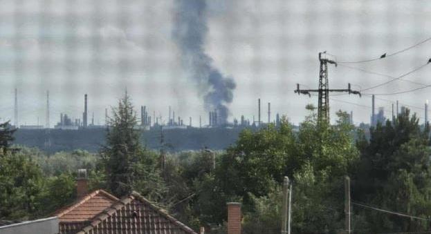 Egy fotó alapján tűz volt a Mol százhalombattai olajfinomítójában