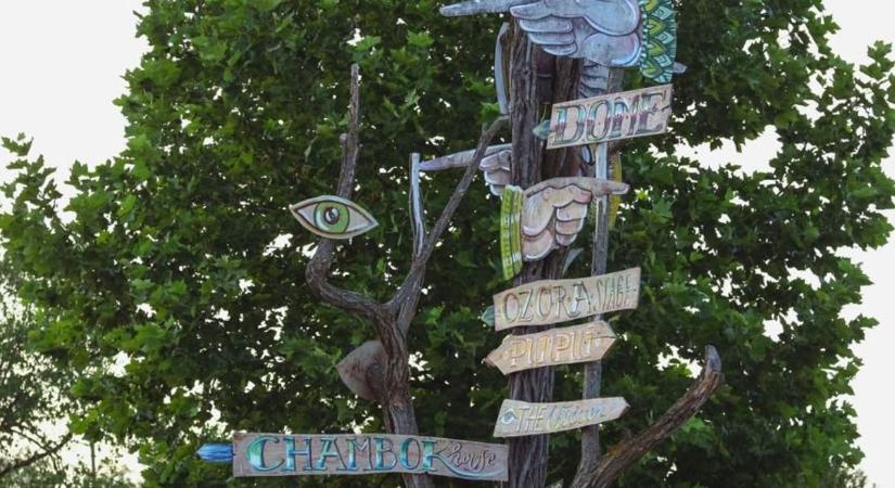 Késelés az Ozora Fesztiválon, mentőhelikopter érkezett!