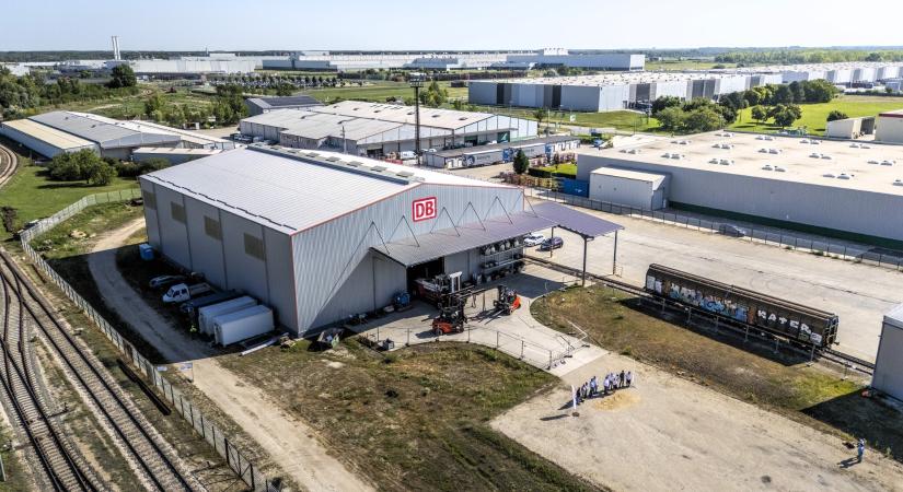 Bővítik a vasúti logisztikai kapacitást a győri terminálon