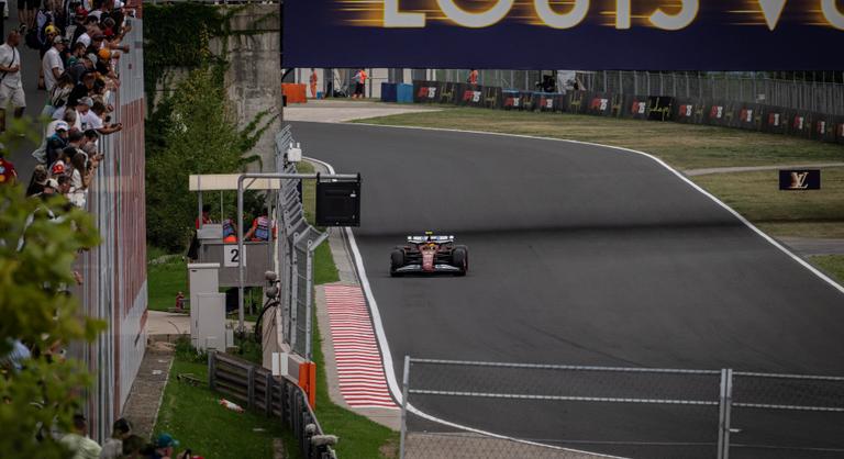 A felújított Hungaroring a Formula–1 magyarországi jövőjét szimbolizálja