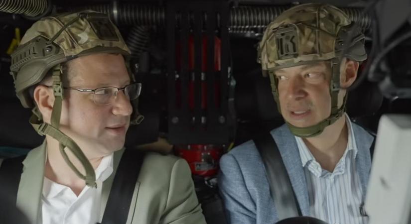 Dupla dinamit: Gulyás Gergely és Szalay-Bobrovniczky Kristóf beült a harckocsiba