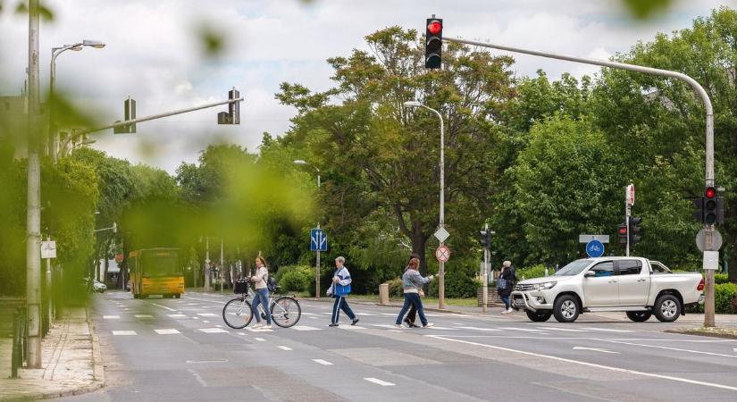 Összegyűlt az egész testület Hajdúszoboszlón, halaszthatatlan ügyekben kellett dönteni