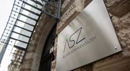 A Momentumnál, a Kutyapártnál és a Mi Hazánknál is talált szabálytalanságokat az ÁSZ, a kormánypártoknál azonban minden rendben van