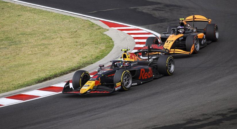 Szörnyülködtek a Hungaroring látogatói, kellemetlen incidens a futam végén