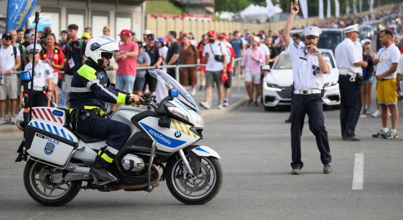 Már reggel tömött sorok voltak az M3-ason és a Hungaroring környékén, de a java még most jön