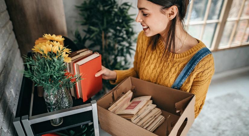 Így rendezd be a könyvespolcodat, hogy magazinba illő legyen – 5 dekor trükk
