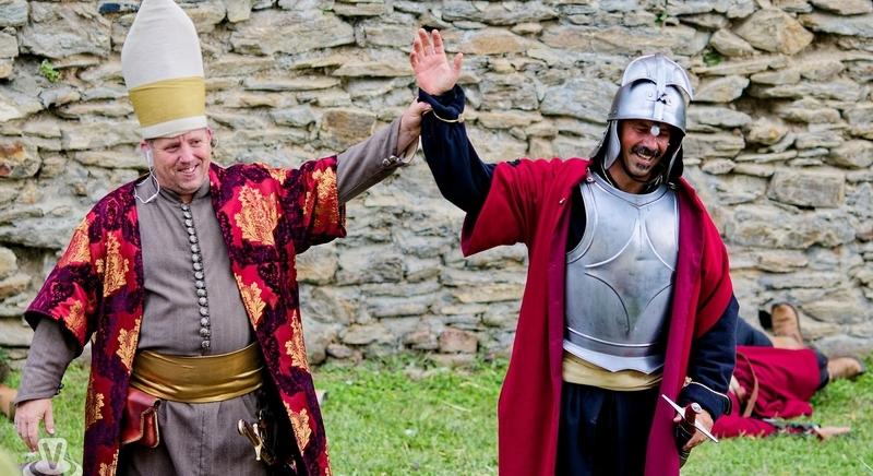 Így repült a várfalról a törökfejes kopja a Kőszegi Ostromnapok várostromán