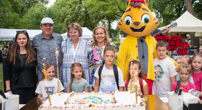 Túl a 650 ezer látogatón! Harmadik születésnapját ünnepli a Sziget-kék! – fotó!