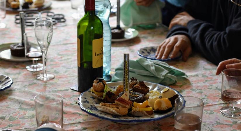 Hihetetlen, mit mondott az anyuka fia barátnőjére a vacsoraasztalnál