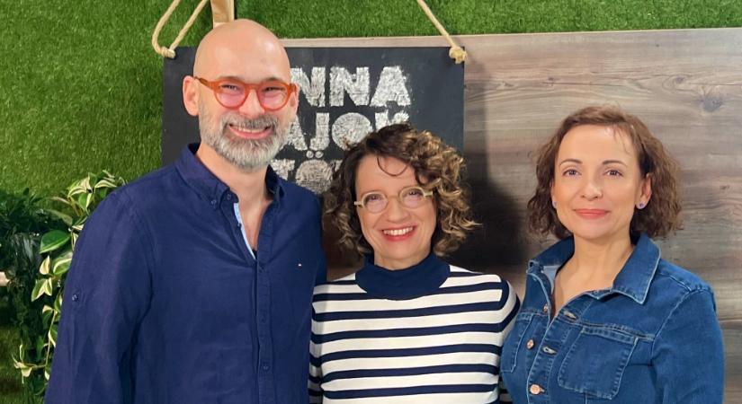 Milyen férfi áll egy sikeres nő mögött? / Panna, csajok, satöbbi podcast