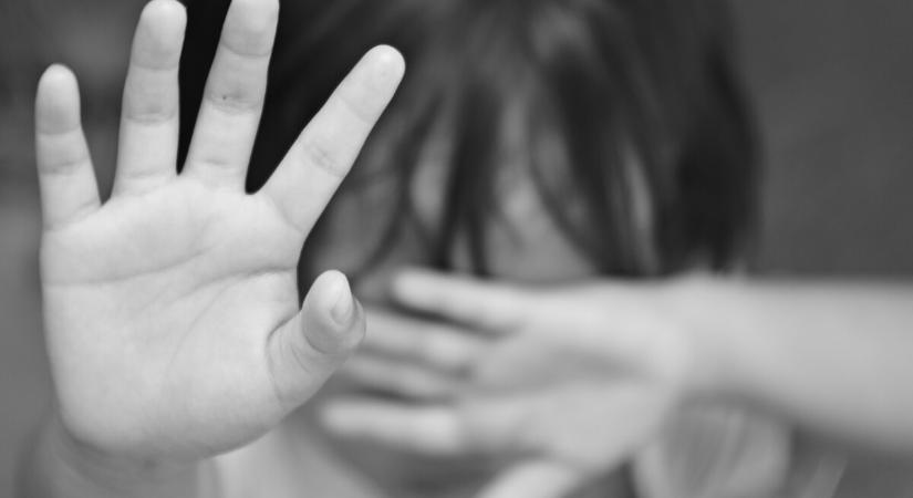 Bántalmazhatta a gyerekeket az egyik vezető óvónő Nagykanizsán