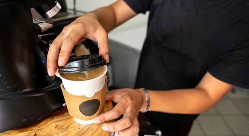 Elviteles kávé és cappuccino: ennyibe kerülnek Európában