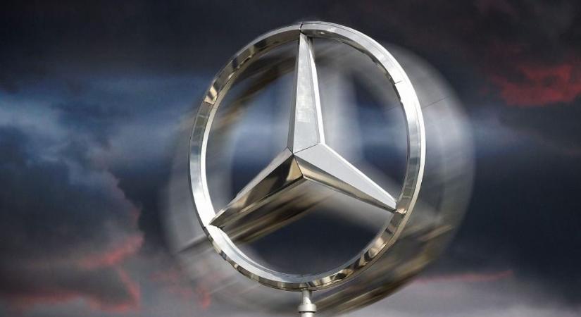 Mercedes-Benz: a vezetők elhallgatják a lejtmenet igazi okát