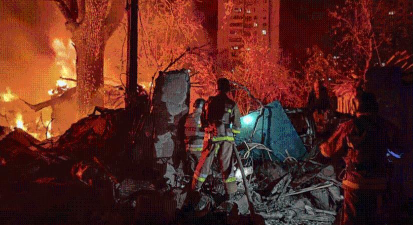 Bombaként robbant a dróntámadás Szocsinál – tűz és káosz a fekete-tengeri üdülőhelyen