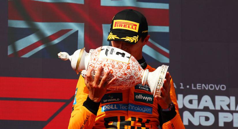 Forma-1: mutatjuk, a Hungaroring dobogósainak járó trófeát –FOTÓK