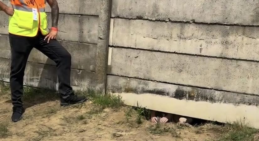 Ketten is a kerítés alatt próbálták bekaparni magukat a Hungaroringre – videó
