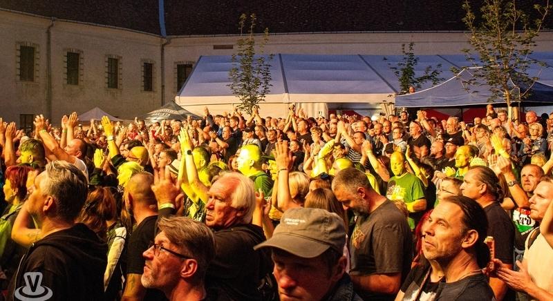 Eső, füst és rock ’n’ roll – ilyen volt a XXIV. Vármeeting