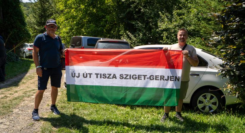 „De a Fidesz is agresszív. Akkor mi is engedjük el a kutyákat”