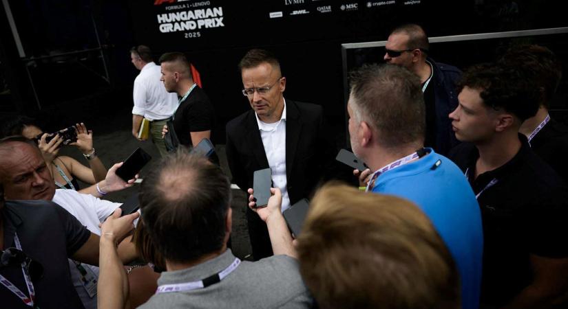 Szijjártó Péter szerint a Mercedesé lesz Magyarország legnagyobb autógyára
