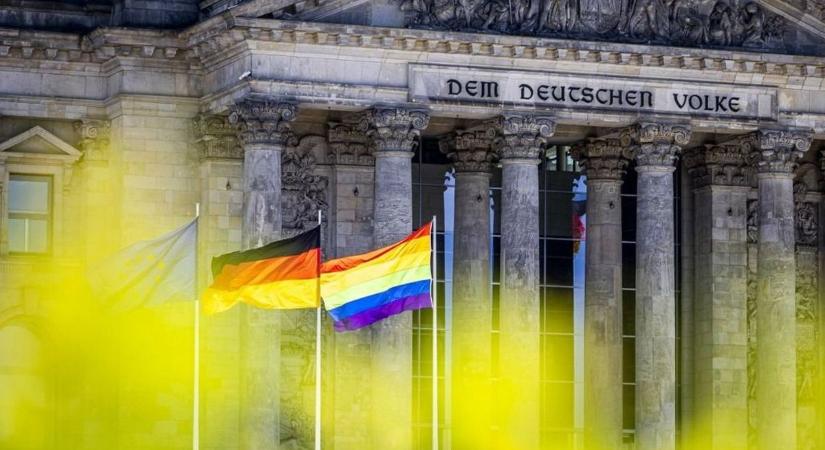 Sikeres agymosás: a németek túlnyomó többsége nem harcolna a saját hazájáért, ha meg kellene védeni