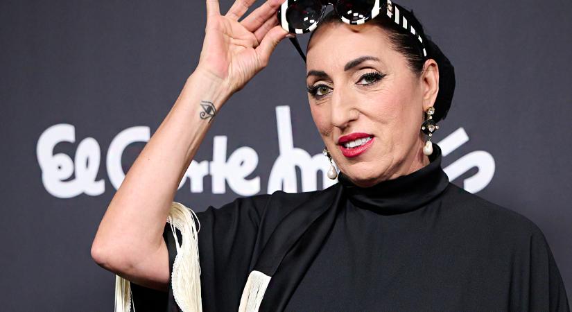 A hét szettje: a 60 éves Rossy de Palma tökéletes nyaralós szettben fesztiválozott