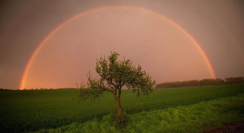 Meleg, de záporos idő jön hétfőn Somogyban és a Balatonnál