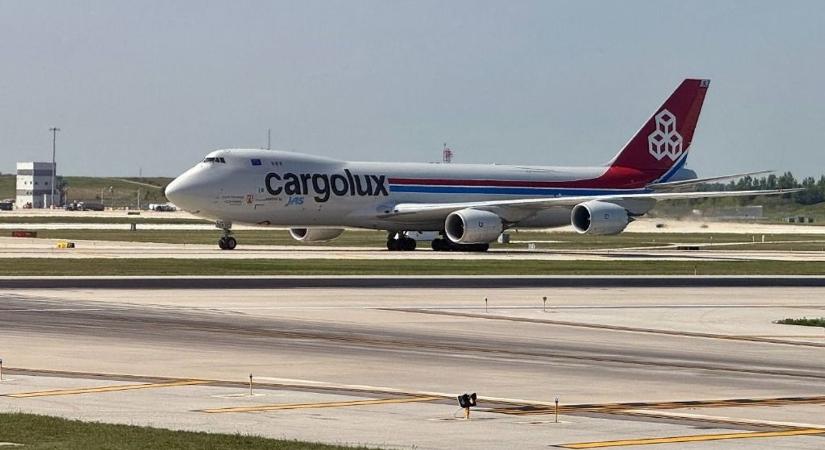 Eljött a vége: nem repül többé a Boeing legendás óriás-repülőgépe, temetőben végzi – videón a páratlan 747-es