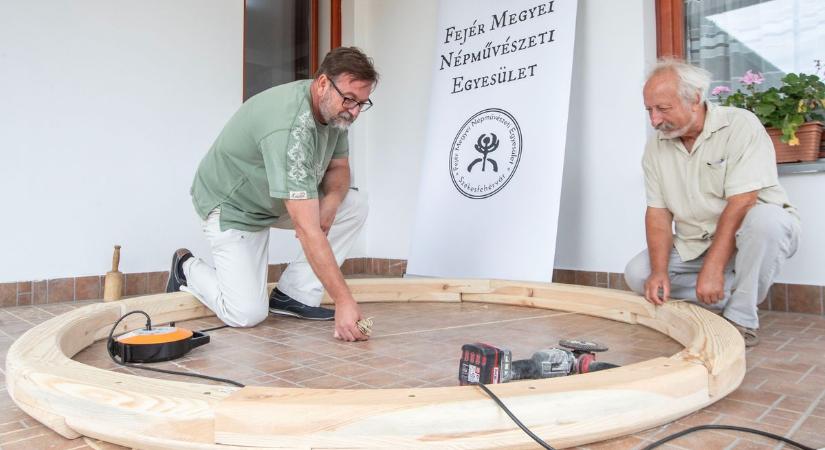 Életre kel a történelem: készül a vezér jurta és a IV. Jurta Nap (galéria)