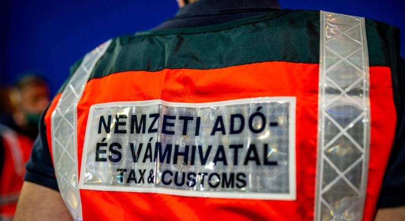 Bűnügyi zár alá helyezte a NAV egy multicég gyárait Heves vármegyében
