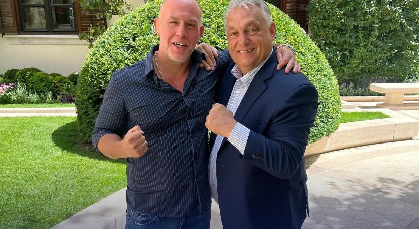Dopeman szerint Magyar Péter a gyűlölet papja, míg Orbán Viktor egy zen-man