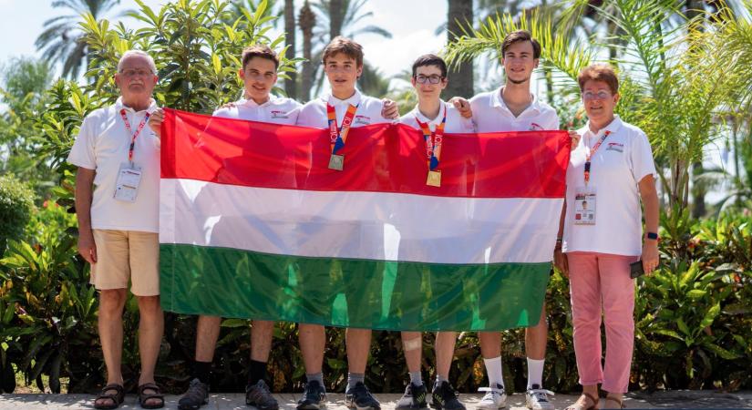 Informatikai aranyat nyert a Fazekas diákja