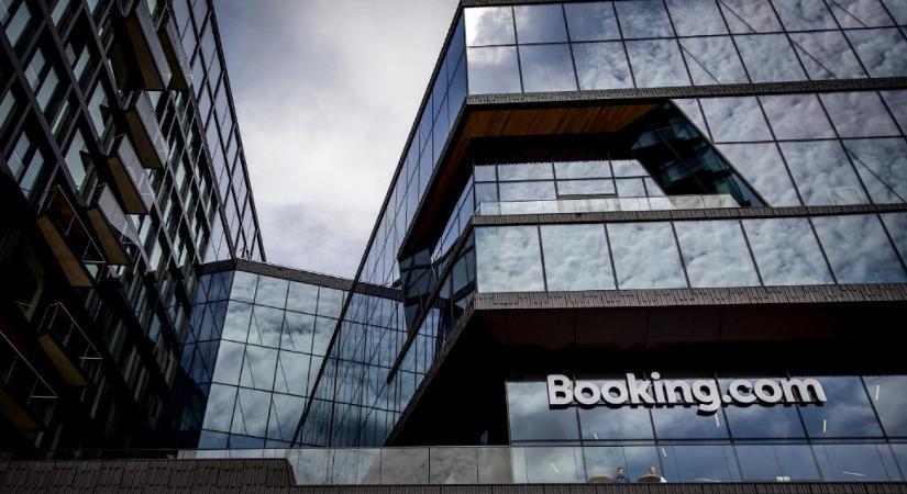 Több mint tízezer szálloda perli a Bookingot