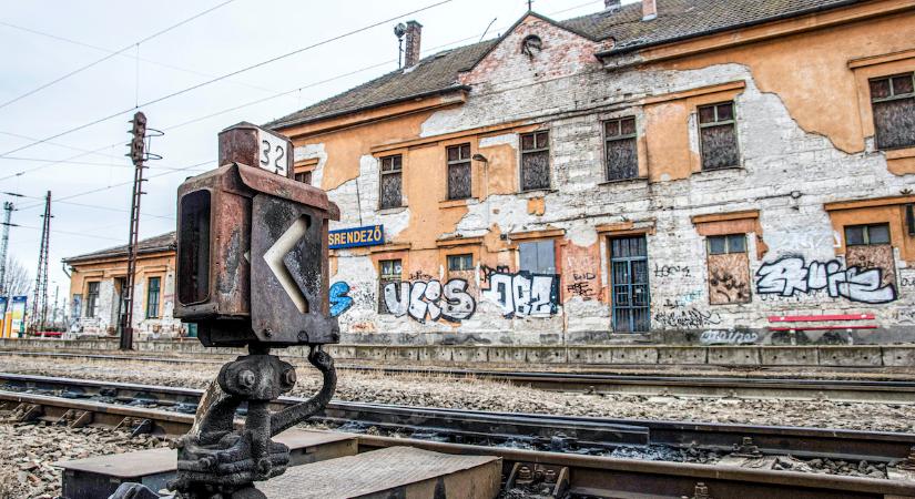 Kisiklott egy mozdony Rákosrendezőn