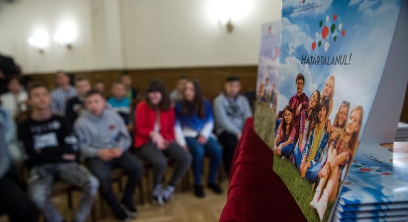 Osztálykirándulás állami támogatással