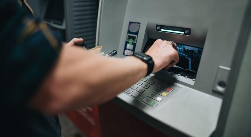 Erre készülj! Nagy leállás jön az egyik magyar banknál, több szolgáltatás sem lesz elérhető
