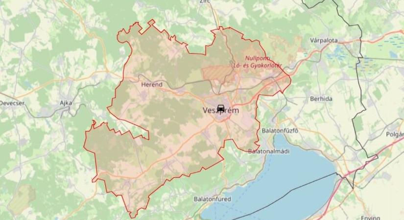 Két autó karambolozott Veszprémben – torlódás várható