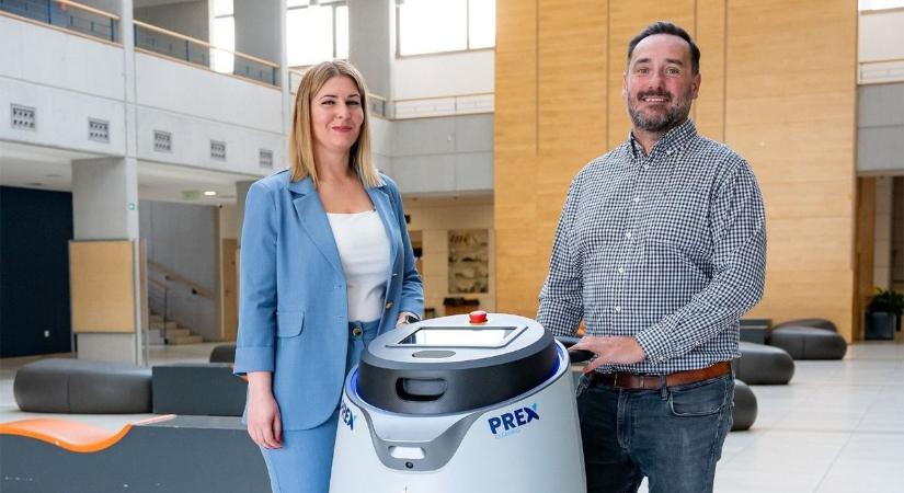 Takarítórobotokat vetnek be a győri egyetemen