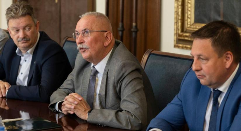 A Tisza-tó fejlesztésével foglalkozó munkacsoport alakult a Debreceni Egyetemen